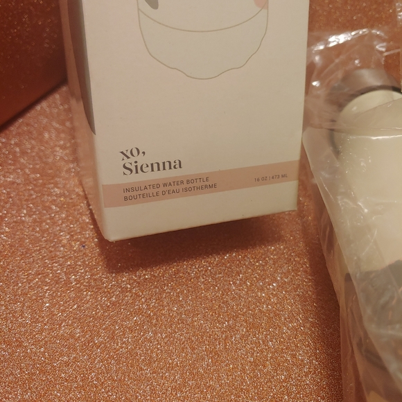 Xo sienna Insulated Water Bottle - Picture 4 of 4